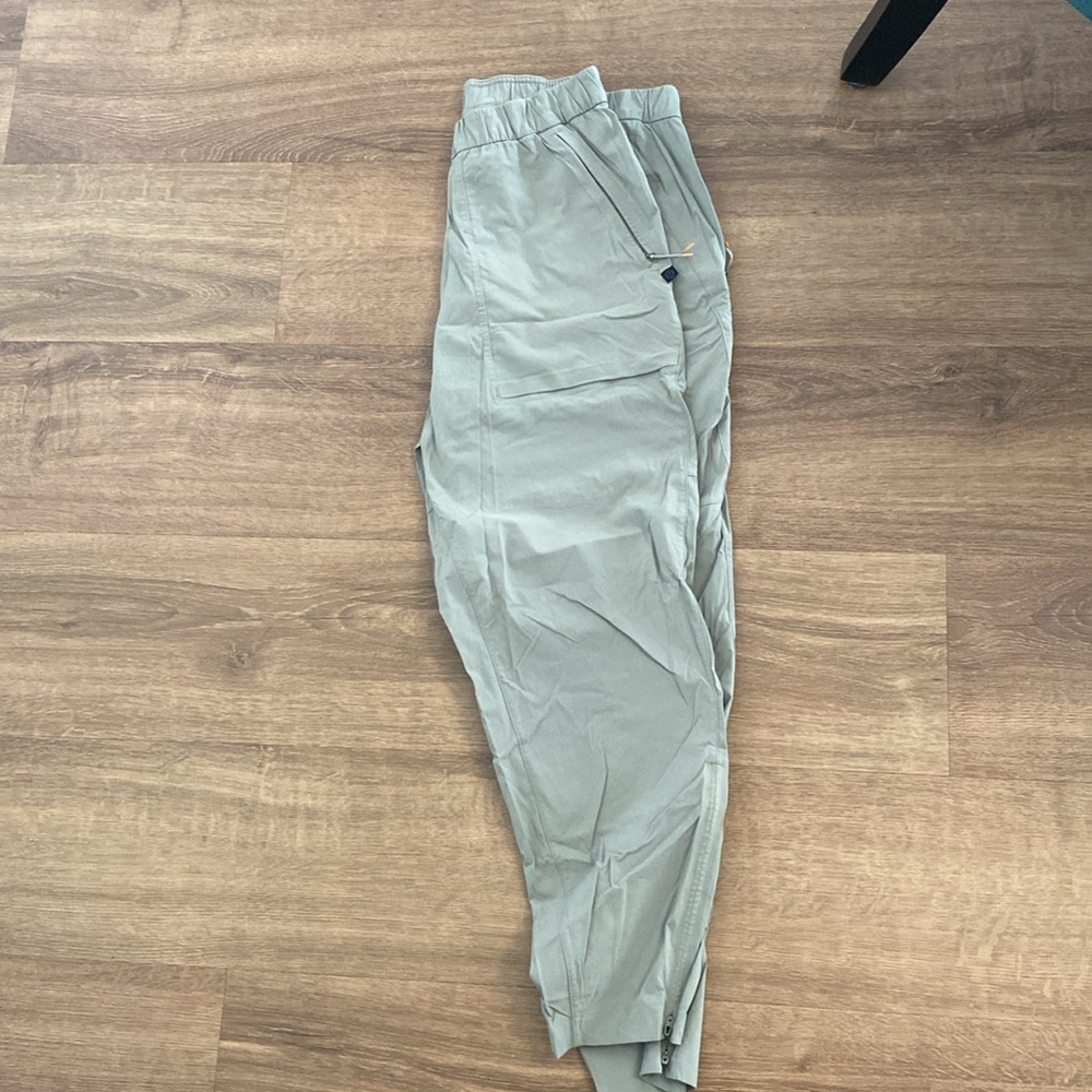 Lululemon pants - Picture 2 of 4